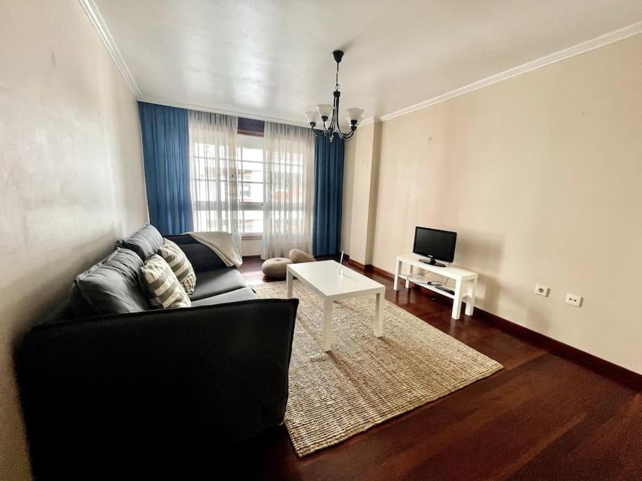Agradable Apartamento Centrico En Cangas Kültér fotó