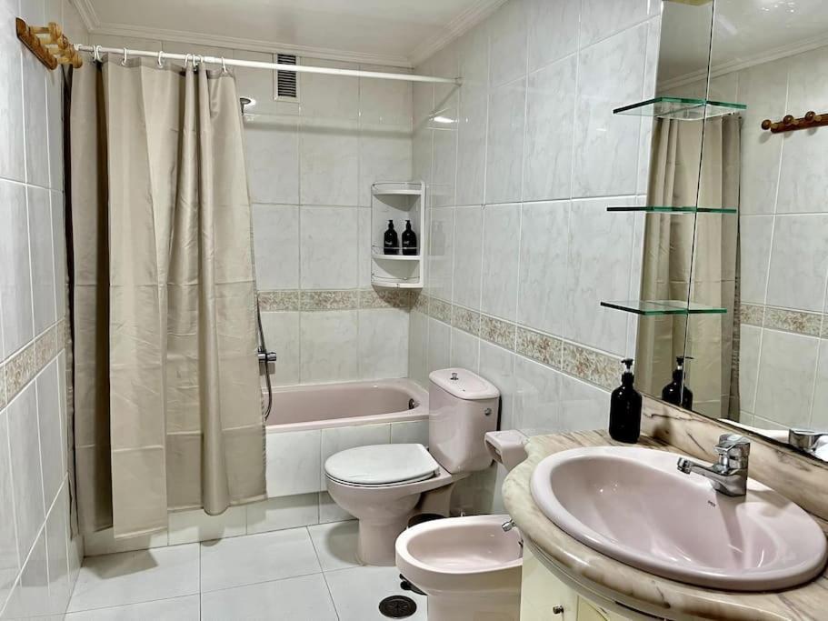 Agradable Apartamento Centrico En Cangas Kültér fotó